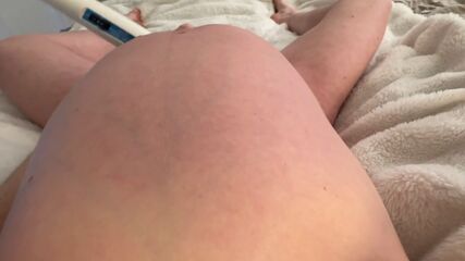 Pregnant Belly Pleasure